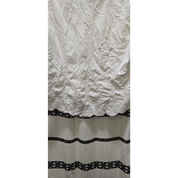 Soft Surroundings beautiful embroidered white V-neck button down shirt large - Picture 13 of 14